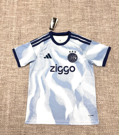 Maillot Third Ajax 2026/27 bleu clair et blanc vue de face