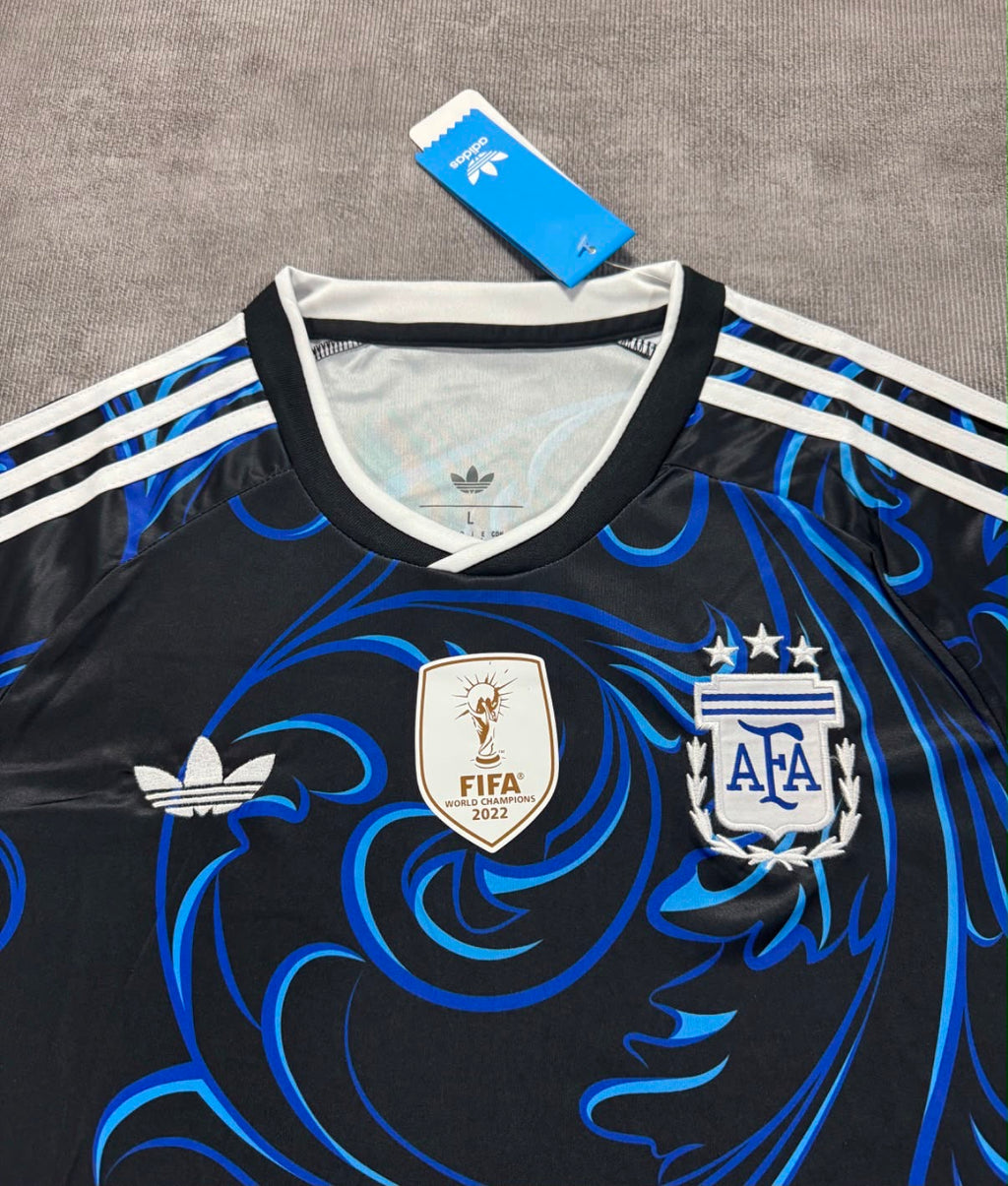 Maillot extérieur Argentine 2026 - détail écusson