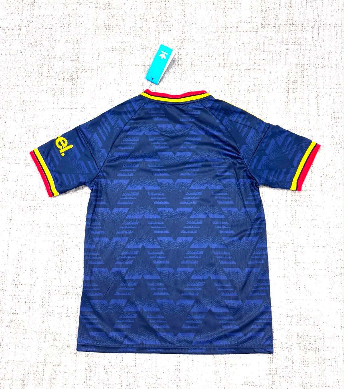 Maillot extérieur Arsenal 2026/27 bleu marine jaune et rouge - dos