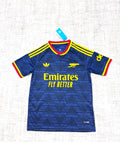 Maillot extérieur Arsenal 2026/27 bleu marine jaune et rouge - face