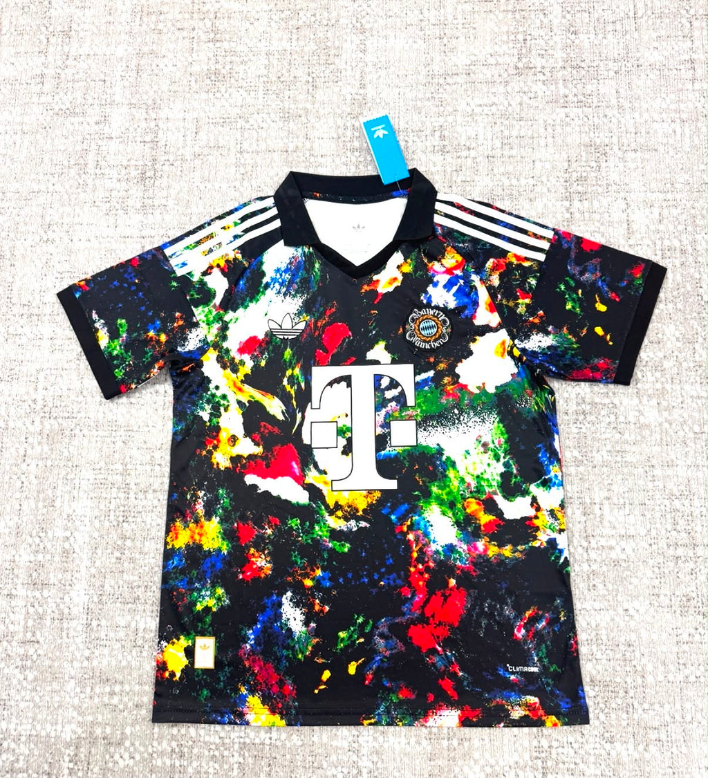 Maillot FC Bayern Munich édition spéciale multicolore vue de face