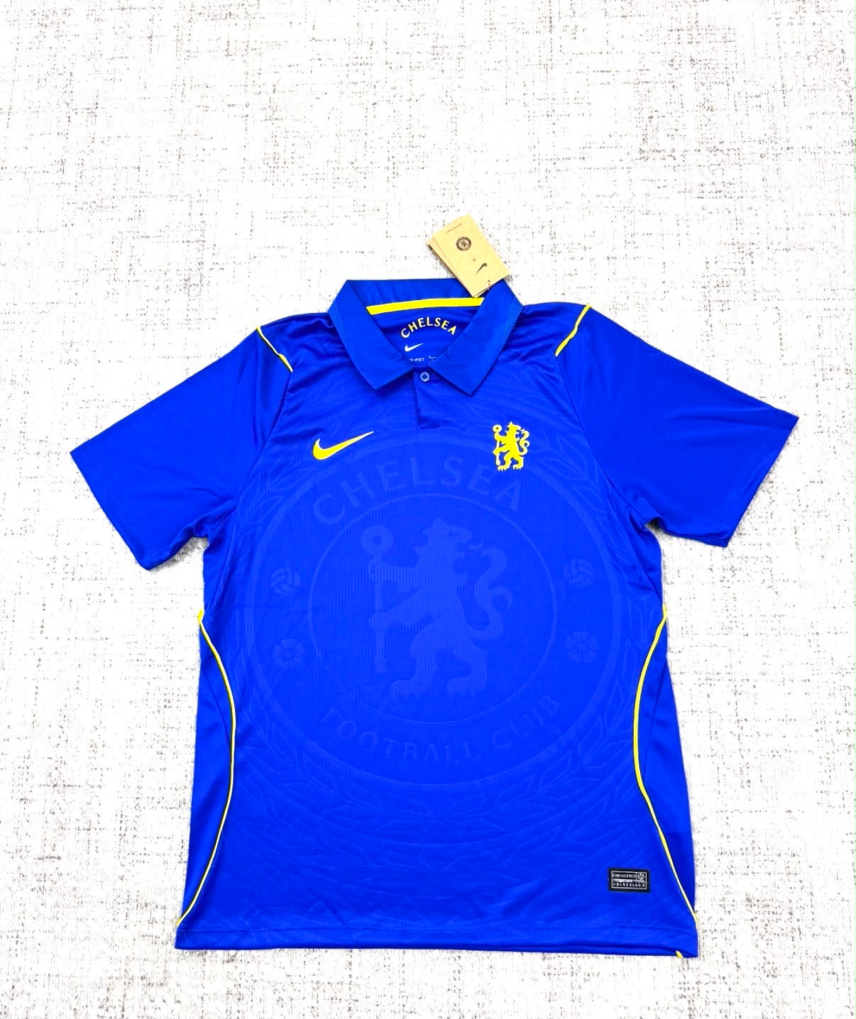 Maillot domicile Chelsea 2026/27 bleu et jaune - face