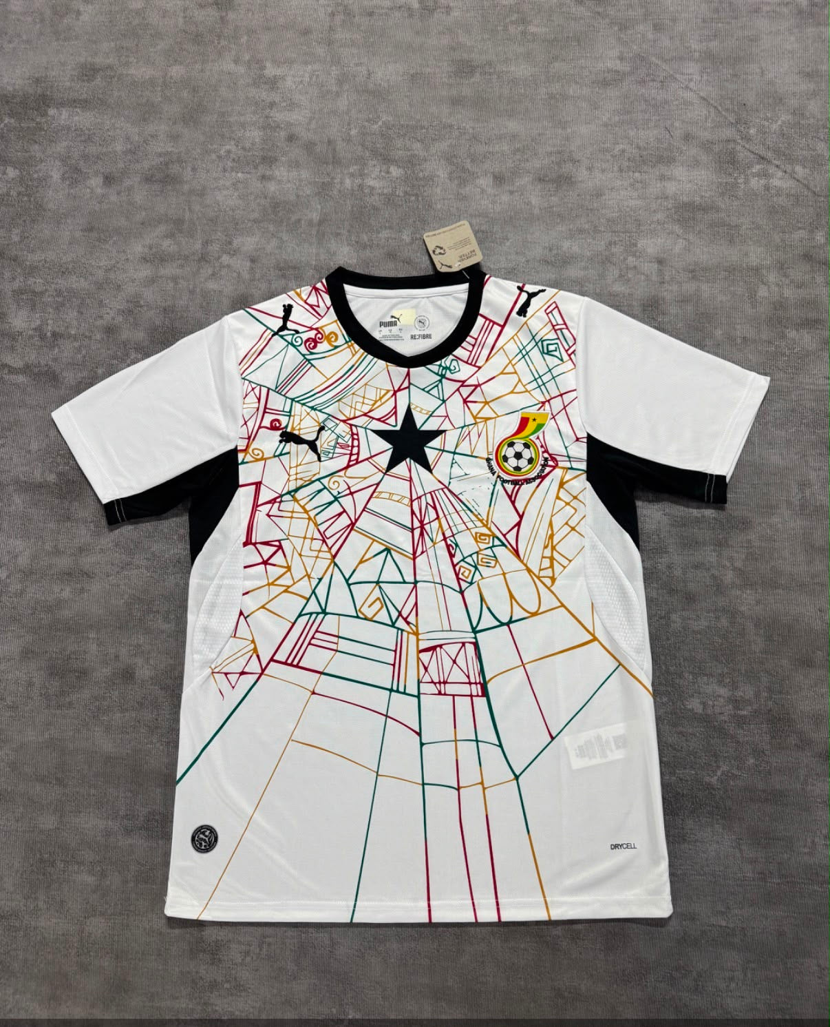 Maillot domicile Ghana 2026 blanc noir rouge jaune et vert - face