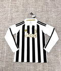 Maillot domicile Juventus 2026/27 manches longues vue de face