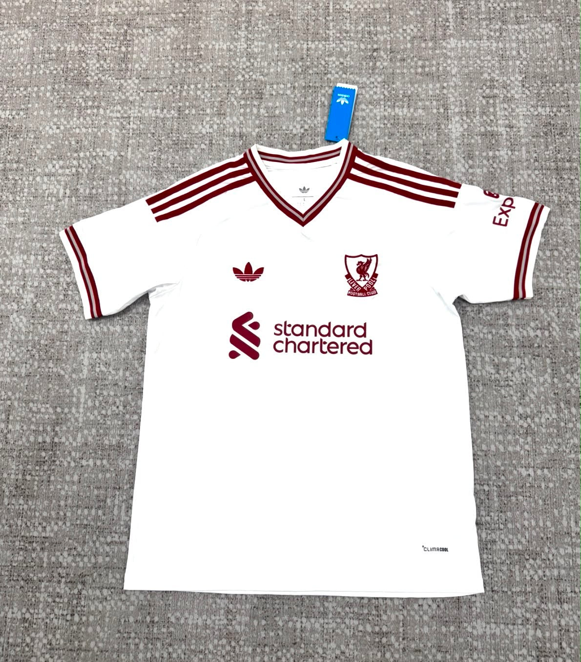 Maillot extérieur Liverpool blanc et bordeaux 2026/27 face
