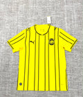 Malaisie maillot jaune et noir vue de face
