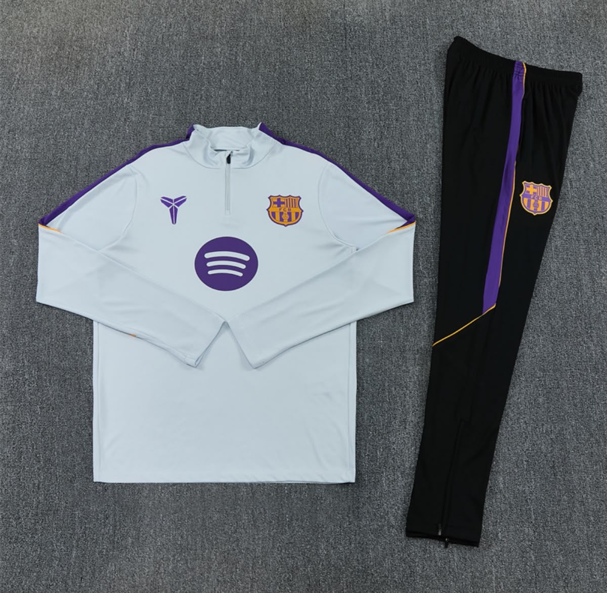 Survêtement FC Barcelona blanc violet - vue de face