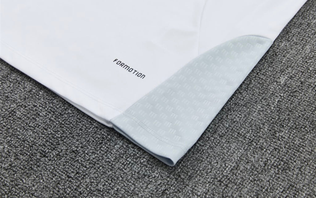Survêtement Real Madrid blanc et bleu marine - détail du tissu